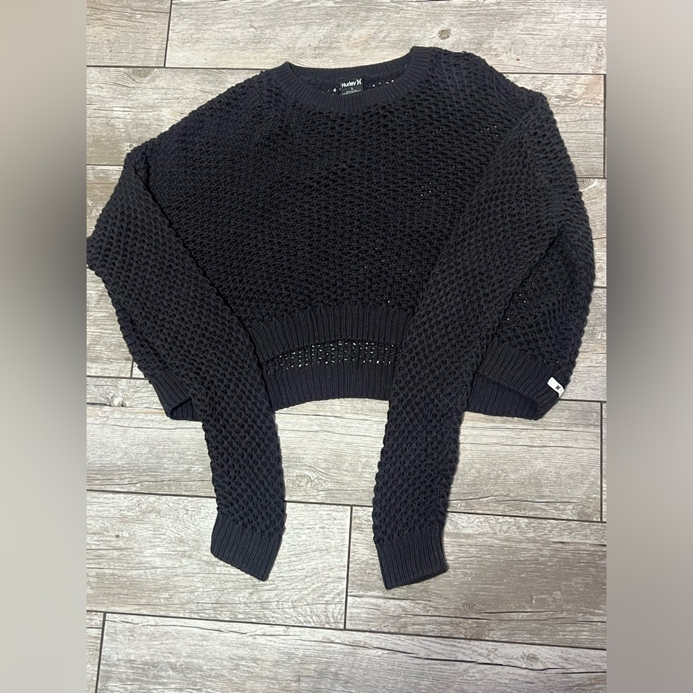 Hurley top